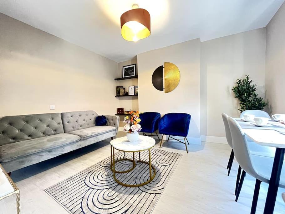 Central Winchester Serviced Apartments Dış mekan fotoğraf